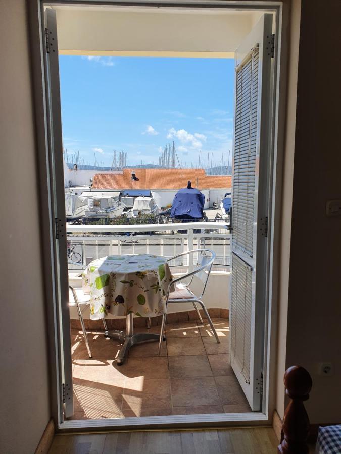 Villa Emilly Biograd Na Moru Setaliste Kneza Branimira 44 Екстер'єр фото
